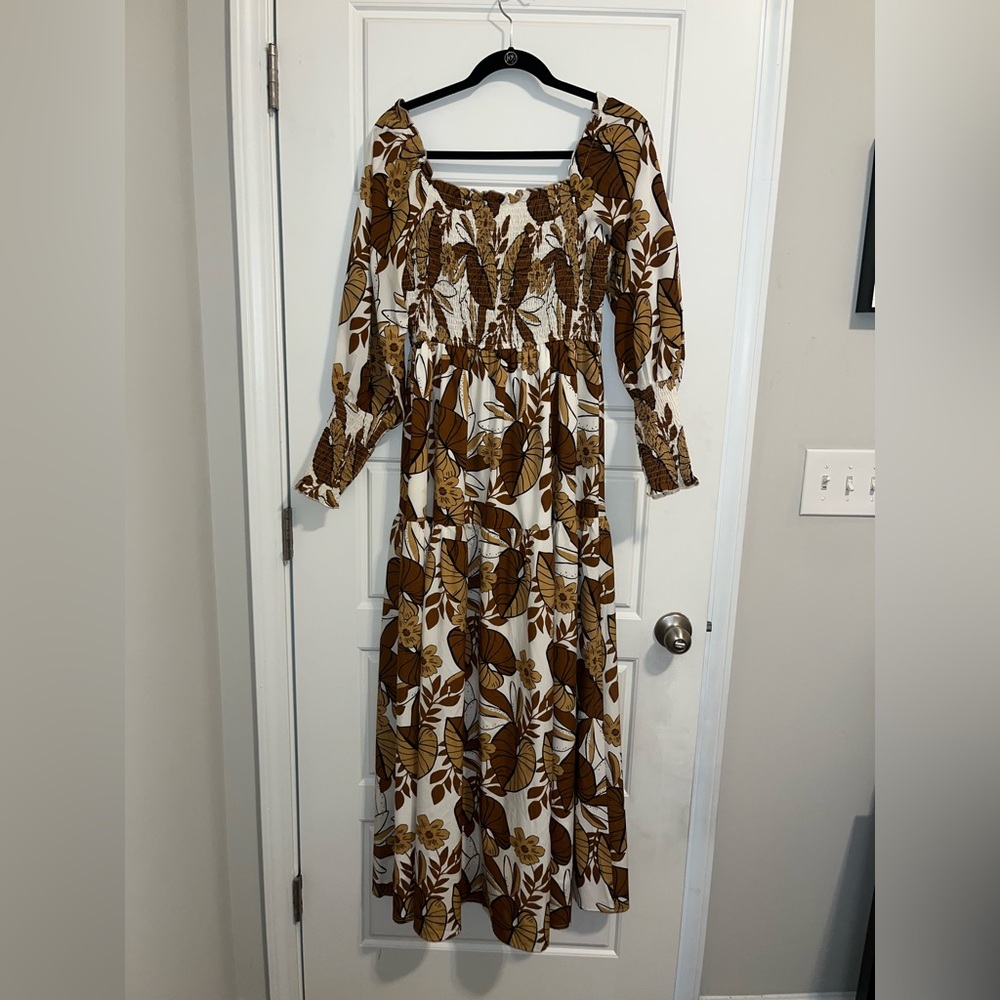 Vestique long sleeved floral maxi dress
